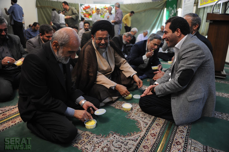 دیدار وزیر اطلاعات از روزنامه کیهان/ خنده های شریعتمداری و علوی هنگام بستنی خوری + تصاویر