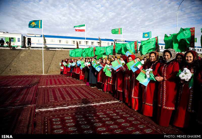 تصاویر/افتتاح‌ خط‌‌ راه آهن‌ مشترک‌ ایران با دو کشور