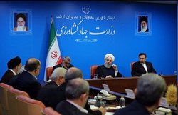 روحانی: واردات مواد غذایی با ارز دولتی و سپس قاچاق آن، خیانت به ملت است