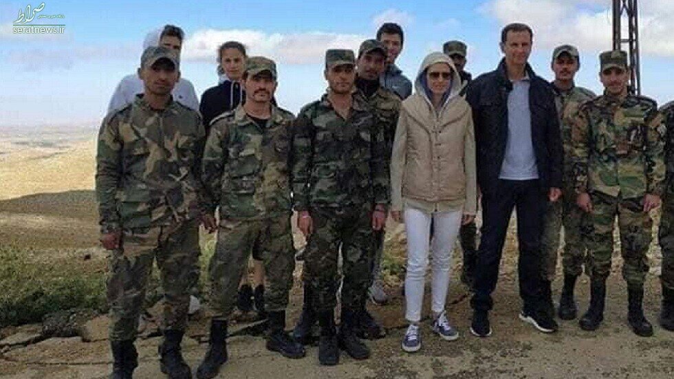 عکس/ بازدید بشار اسد و همسرش از پایگاه ارتش سوری