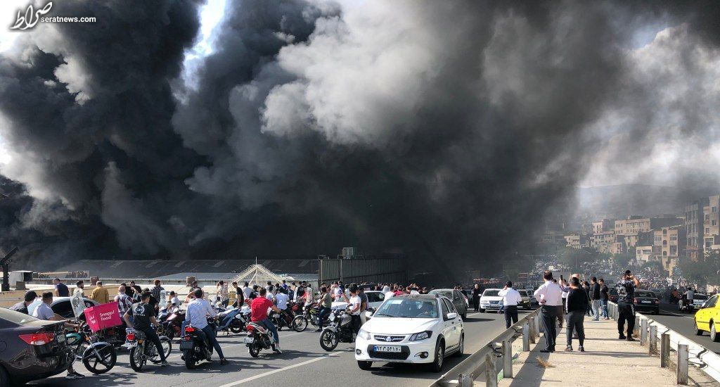 عکس/ ‏حادثه آتش‌سوزی یک کارگاه ‎صنعتی در‌ منطقه ‎تهرانپارس