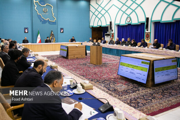 جلسه شورای عالی مسکن صبح روز یکشنبه ۸ مرداد ۱۴۰۲ با حضور سید ابراهیم رئیسی رئیس جمهور، مهرداد بذر پاش وزیر راه و شهر سازی، احمد وحیدی وزیر کشور و سید صولت مرتضوی وزیر کار برگزار شد.