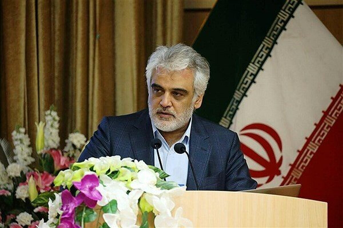 رئیس دانشگاه آزاد اسلامی گفت: شهید تهرانی مقدم دانشمند برجسته ای است که توانست سنت کسب فناوری را در کشور بنا بگذارد