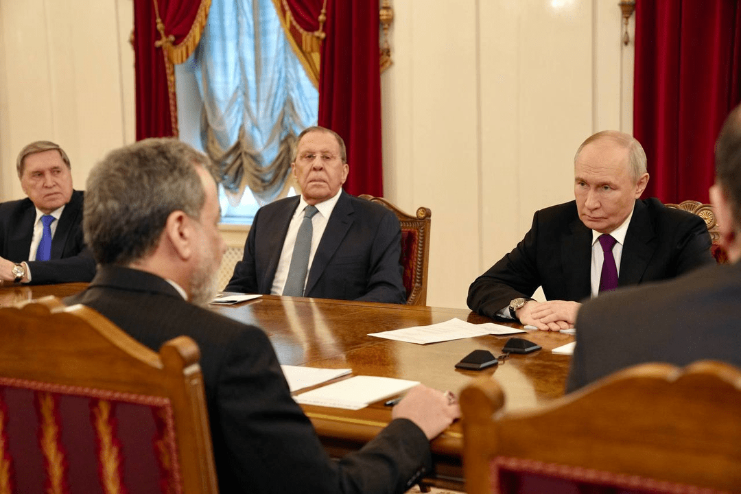 عراقچی با پوتین دیدار کرد عراقچی با پوتین دیدار کرد